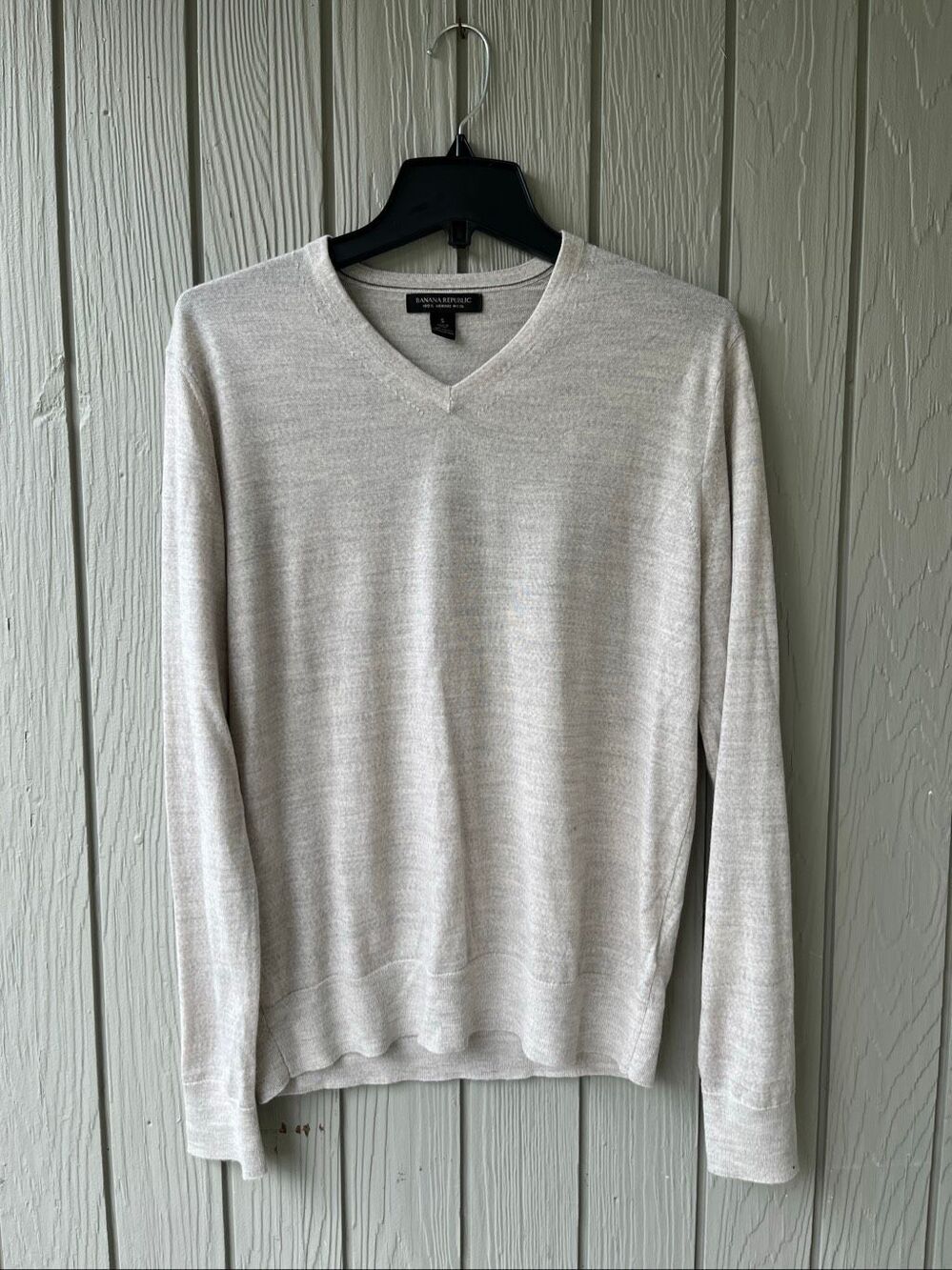 Banana Republic 100% Merino Wool V-Neck Sweater Men’s S Grey Oatmeal